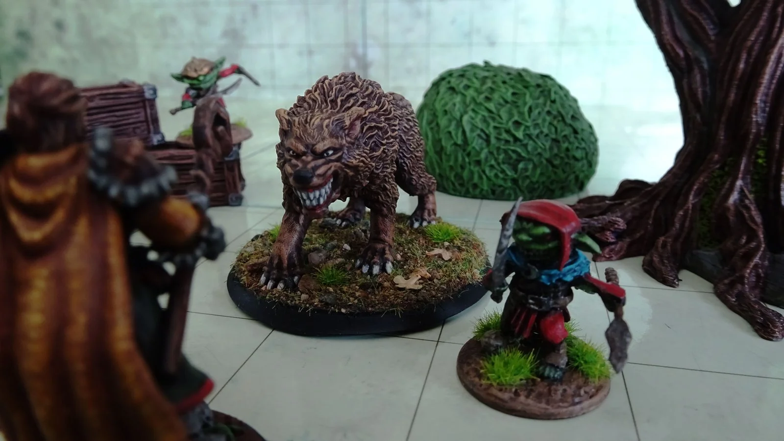 collectibles figures and miniatures